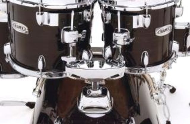 blank The tom mounts use Mapex's Isolated Tom System.